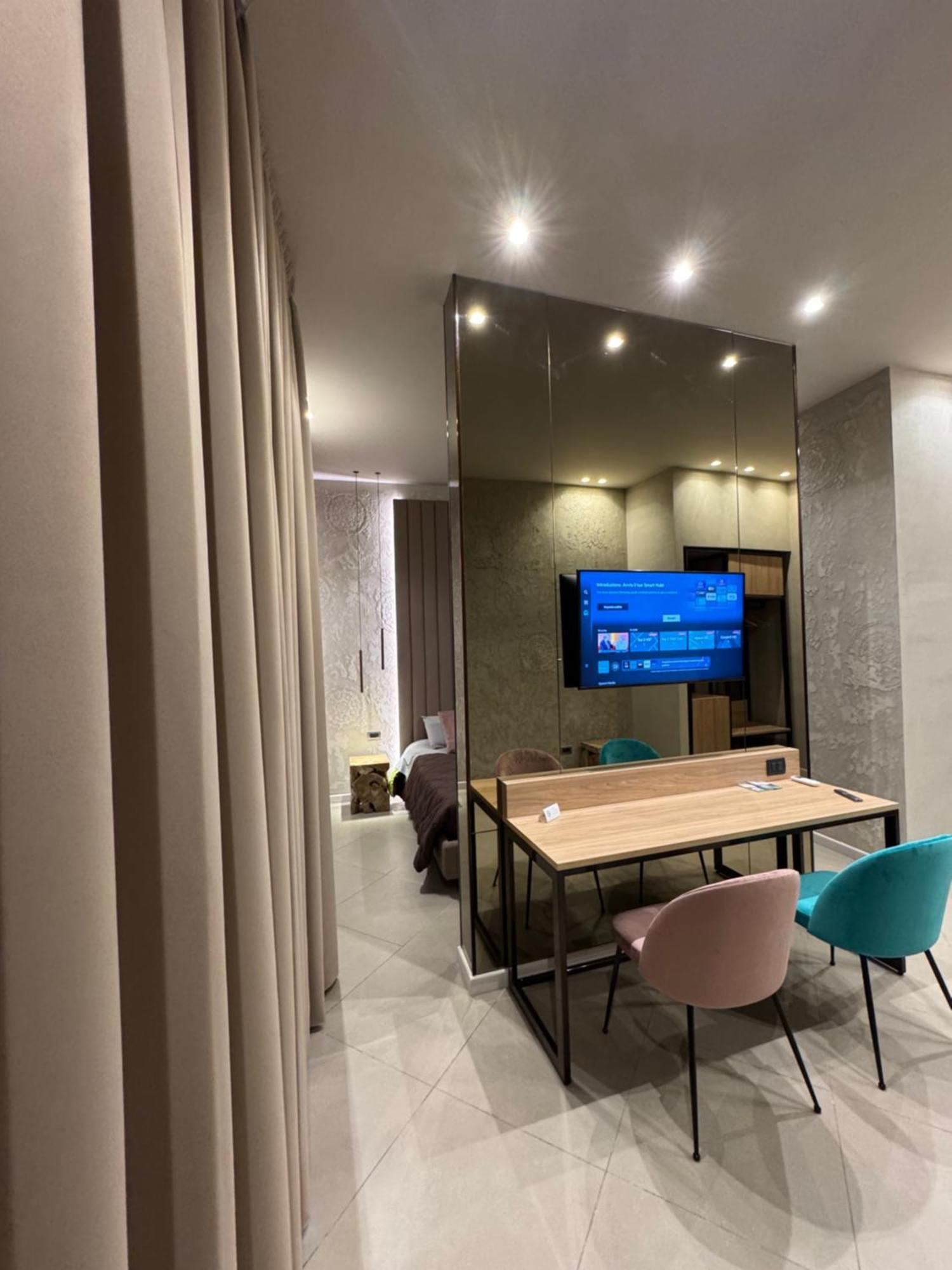 Tropicana Room Caserta Dış mekan fotoğraf